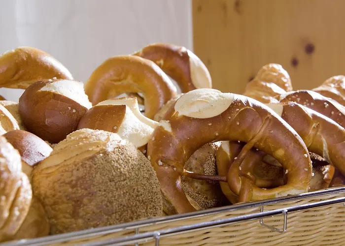 Landgasthof Baeren 3* טרוסינגן